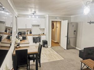 Open Planned Family Room- click for photo gallery